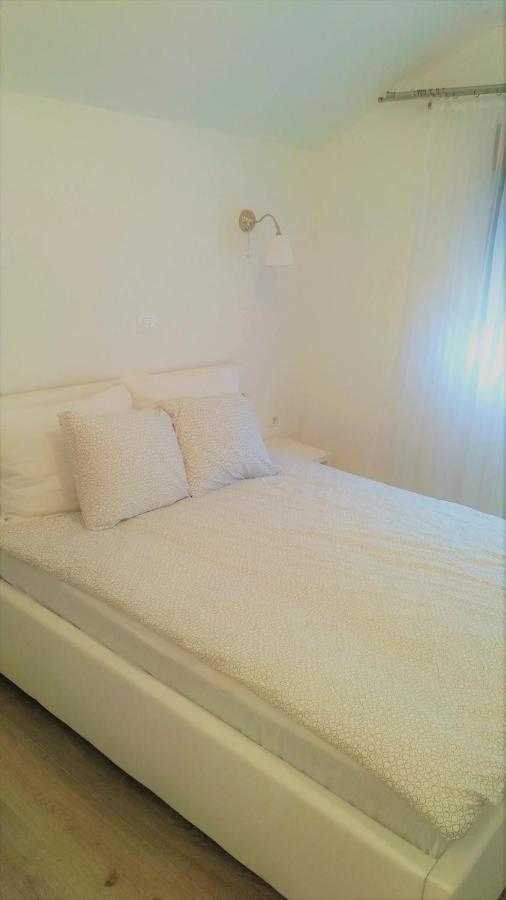 Galesic Apartments & Rooms Korenica Exterior foto